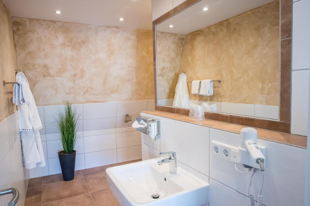 רודסהיים אם ריין Rheinhotel Ruedesheim - Wellness מראה חיצוני תמונה